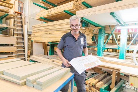 Het Stoof-gevoel volgens Meubelmaker Frans ‘Sfeer, warmte en gezelligheid. Kortom: een warm bad.’